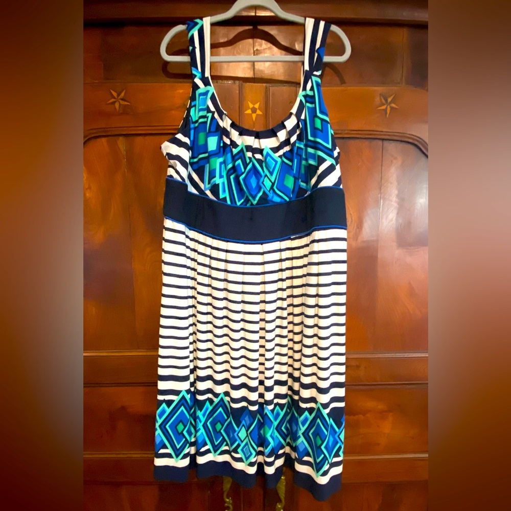 DB ESTABLISHED 1962 DRESS BARN Navy Blue, Royal Blue, Turquoise, Periwinkle 24W
